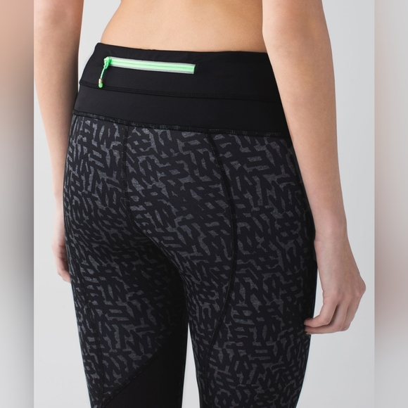 Lululemon Run: Inspire Crop II Block-It Pocket Heathered Net Pop black - Picture 6 of 12